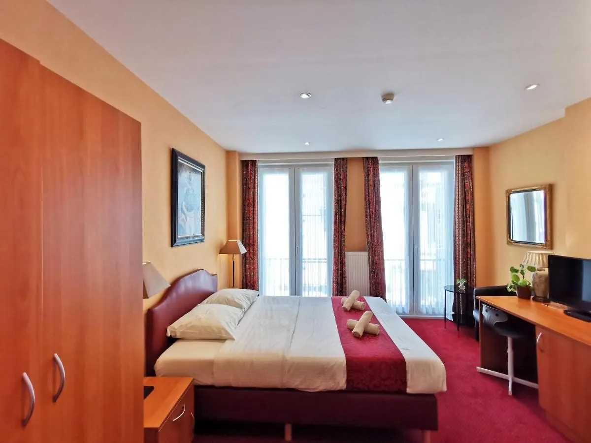 Hotel Cardiff Ostende 3*,
