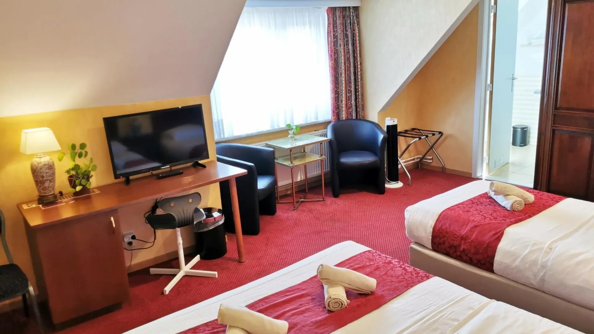 Hotel Cardiff Ostend 3*,